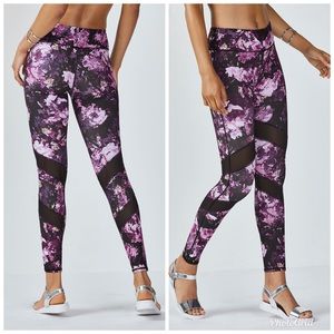 Fabletics Gaviota Orchid Purple Floral Leggings